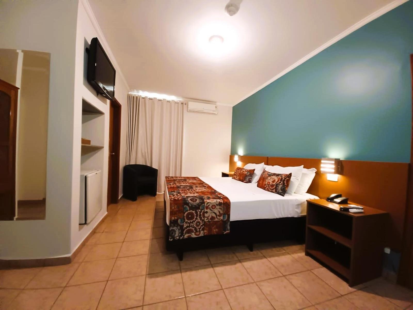 Hotel Riviera Araçatuba エクステリア 写真