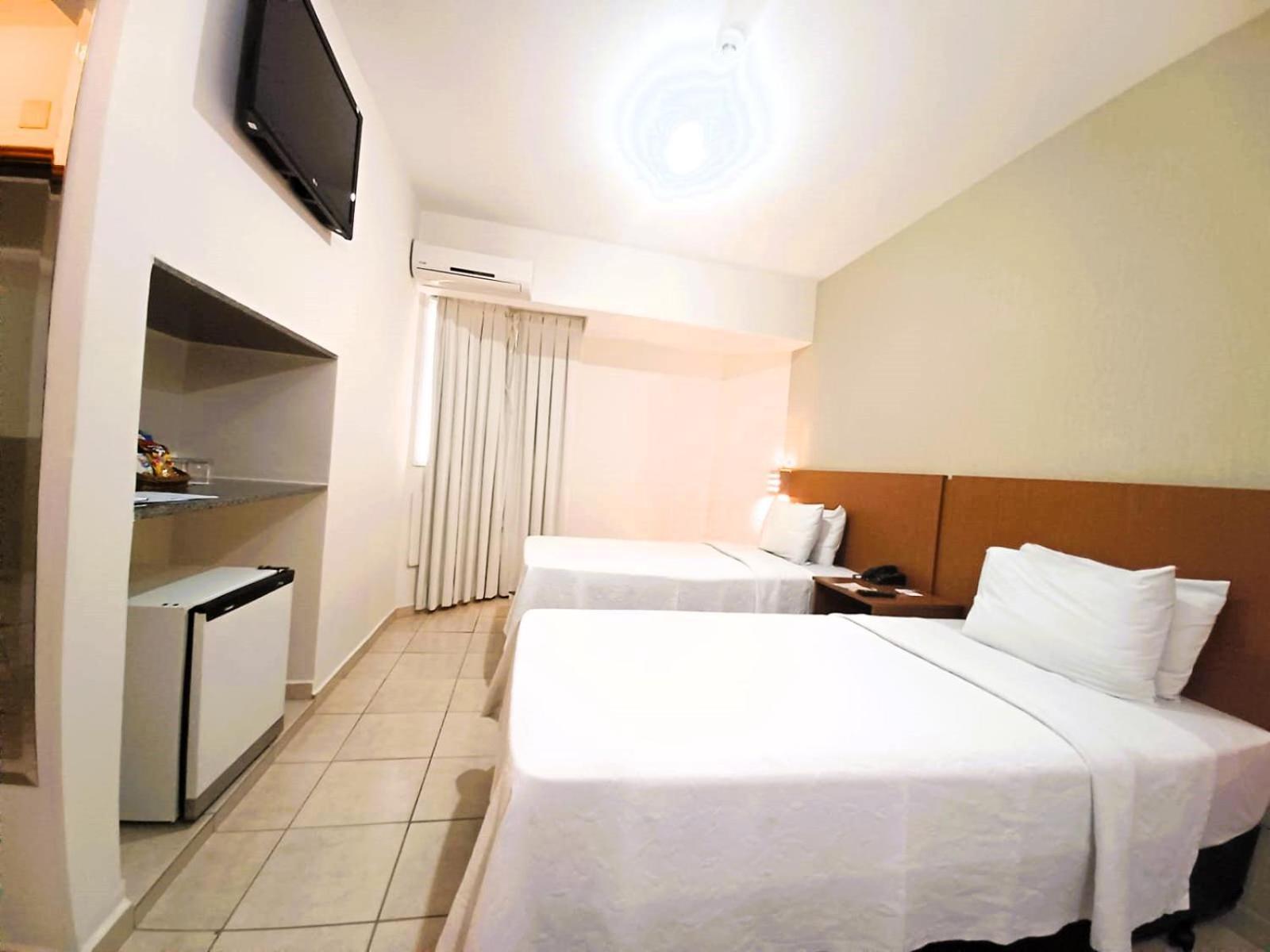Hotel Riviera Araçatuba エクステリア 写真