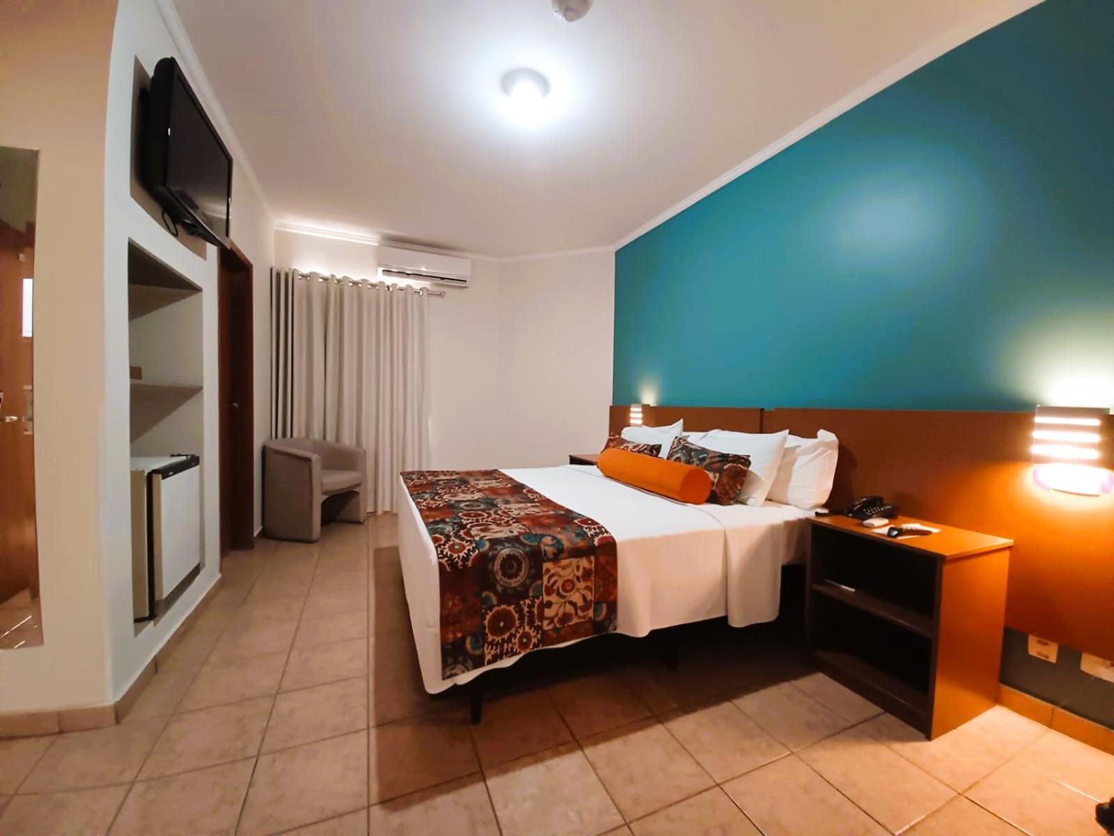 Hotel Riviera Araçatuba エクステリア 写真