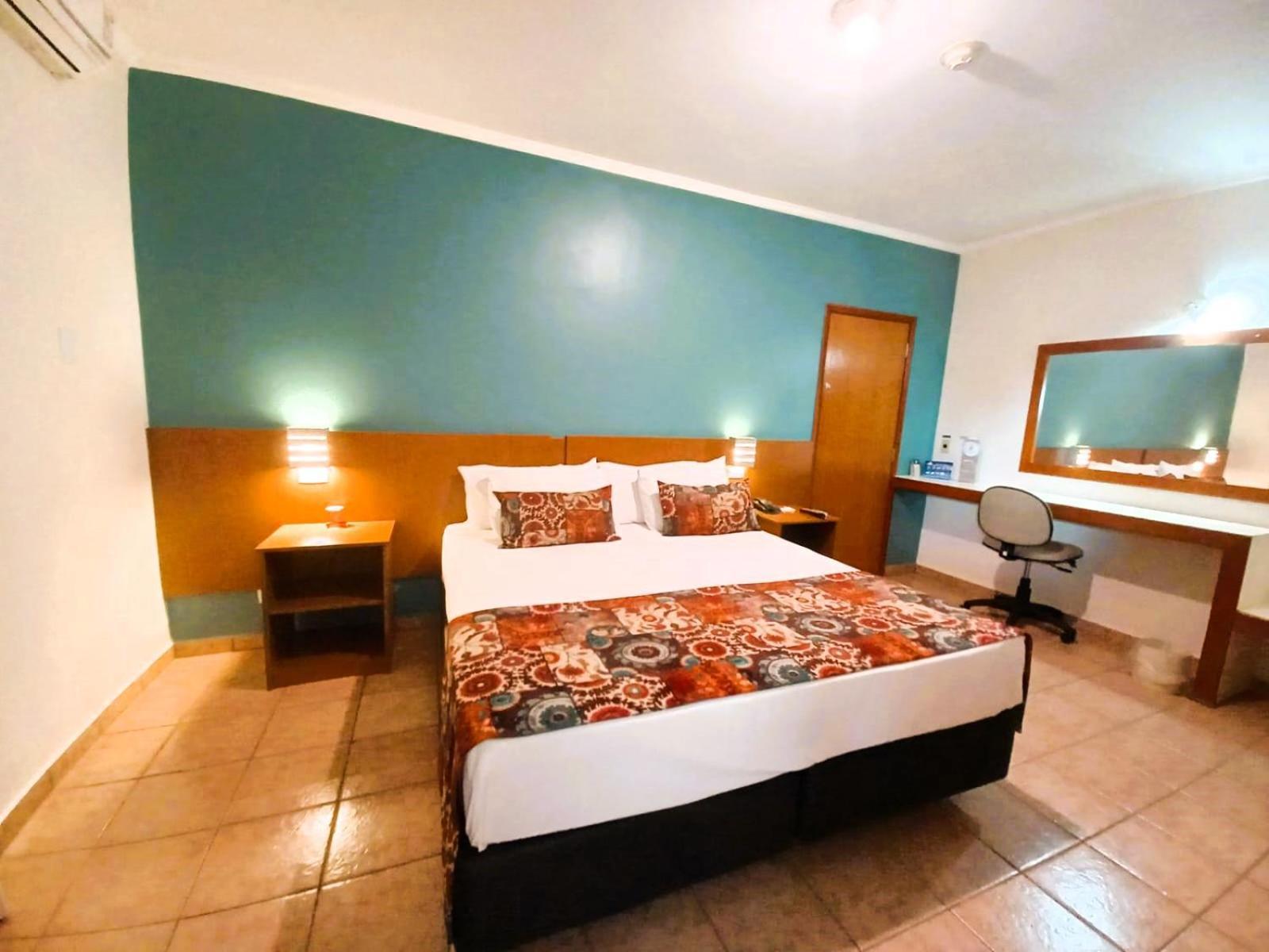 Hotel Riviera Araçatuba エクステリア 写真