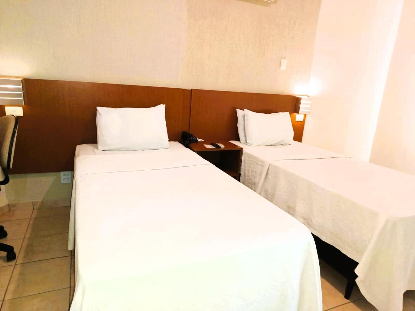 Hotel Riviera Araçatuba エクステリア 写真